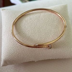 Beautiful Cartier 18k gold nail bracelet